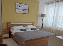 Countryside Villa Tajo