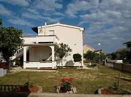 Charming Apartments Dokoza Vir