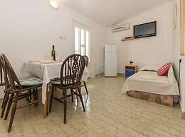 Charming Apartments Dokoza Vir