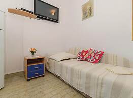 Charming Apartments Dokoza Vir