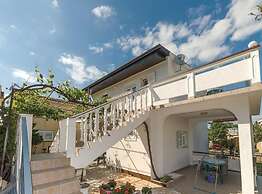 Charming Apartments Dokoza Vir