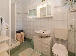 Charming Apartments Dokoza Vir