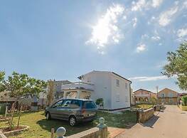 Charming Apartments Dokoza Vir
