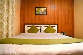Hotel Pine Crest Inn