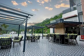 Crestorio Resort & Spa Dehradun