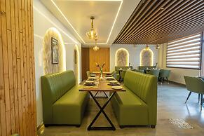 Crestorio Resort & Spa Dehradun