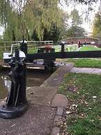 Stone - Self-drive Boat - Sleeps 8 - Pet Friendly