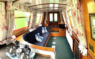 Stone - Self-drive Boat - Sleeps 8 - Pet Friendly