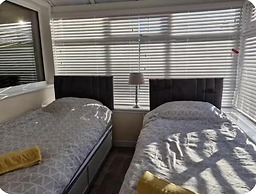 3 Bedroom House Ideal for Contractors Sleeps 6
