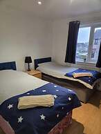 3 Bedroom House Ideal for Contractors Sleeps 6