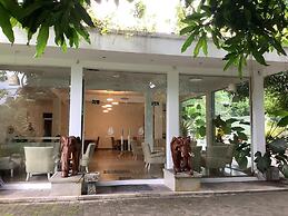 Waters Spring Hotel