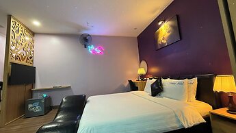 Dream Hotel