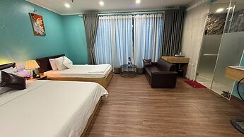 Dream Hotel