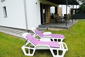 New, Large Holiday Home for 10 People