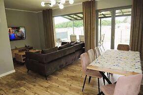 Comfortable Holiday Home for 4 People