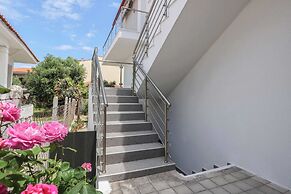 Gregory Luxury Apartments