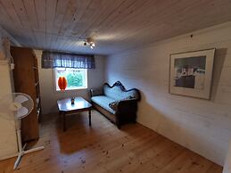 Tofta Konstgalleri-Lägenhet Loftet03