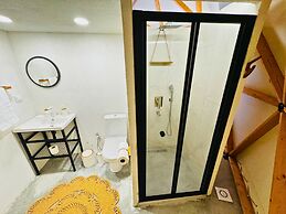 In Out Resort Glamping