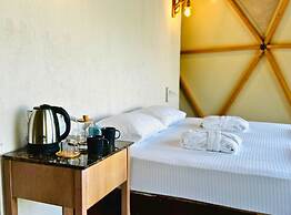 In Out Resort Glamping