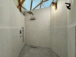In Out Resort Glamping