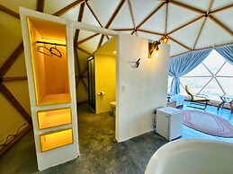 In Out Resort Glamping