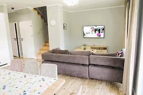 Comfortable Holiday Home for 6 People
