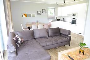 Comfortable Holiday Home for 6 People