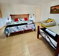 HOTEL FARALLON INN