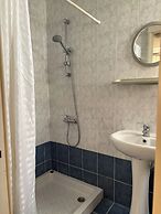 Holiday Home Paphos - Near Amenities - Poolside