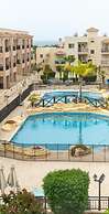 Holiday Home Paphos - Near Amenities - Poolside