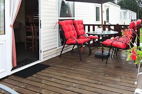 Mobile Home in Kolczewo Near Baltic Beaches