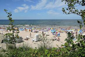 Mobile Home in Kolczewo Near Baltic Beaches