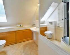 Large, Comfortable Holiday Home With a Garden