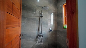 Mona Bali Guest House