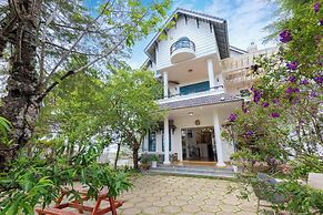 Lotus villa