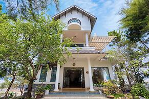 Lotus villa