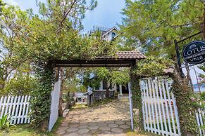 Lotus villa