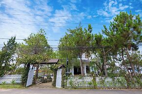 Lotus villa