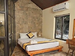Ninh Hoa Retreat