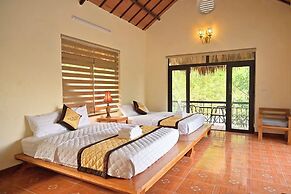 Ninh Hoa Retreat
