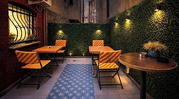 Istanberry - Joker Studio Apartments