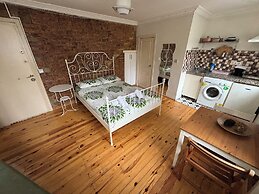 Istanberry - Joker Studio Apartments