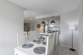 Elegant Home by Haraganes Beach