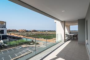 Elegant Home by Haraganes Beach