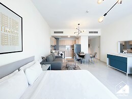 Gorgeous Studio With Balcony Business Bay