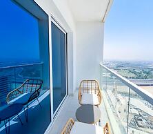 Gorgeous Studio With Balcony Business Bay