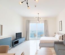 Gorgeous Studio With Balcony Business Bay