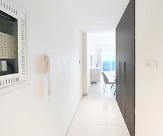 Gorgeous Studio With Balcony Business Bay