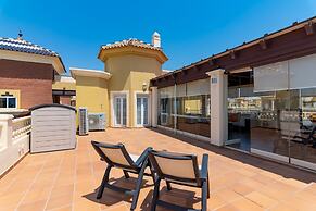 Family & Pet-friendly Stay