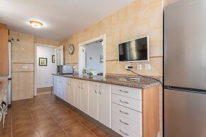 Family & Pet-friendly Stay